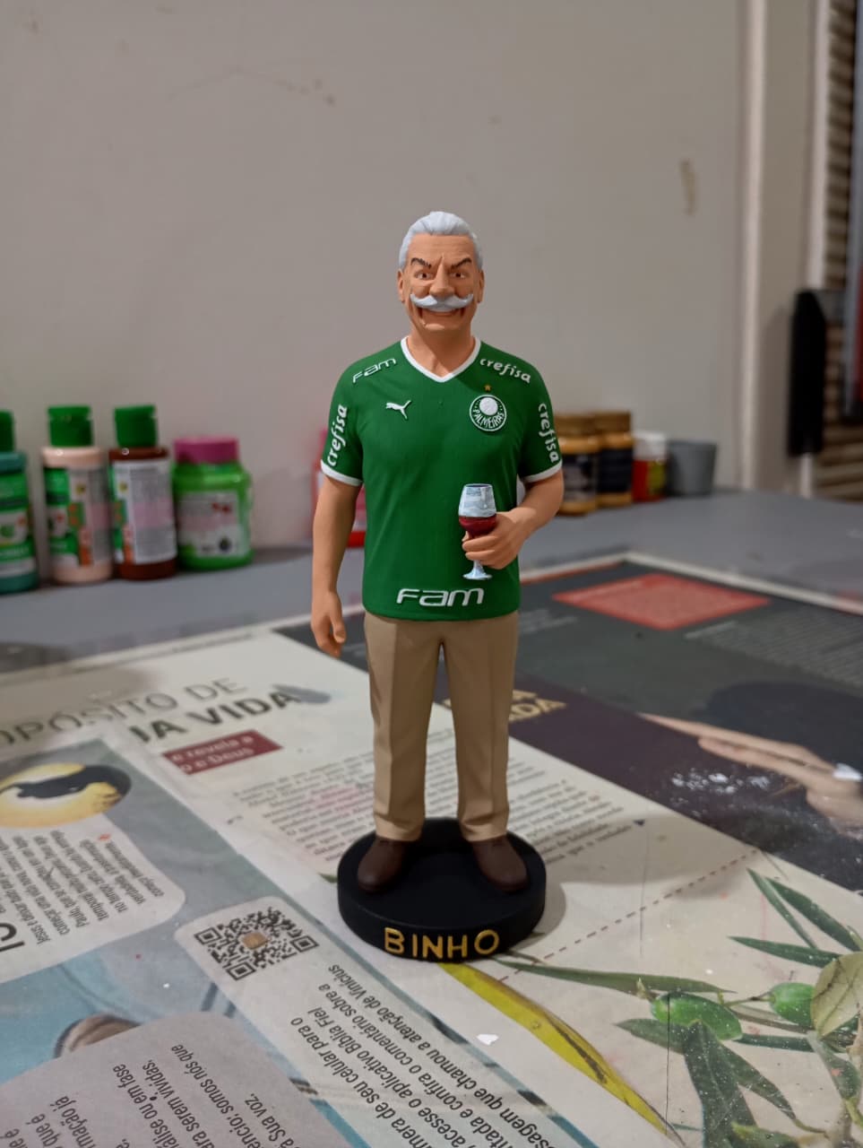 Miniatura de 16cm de Senhor torcedor do Palmeiras que a cliente deu para seu marido.